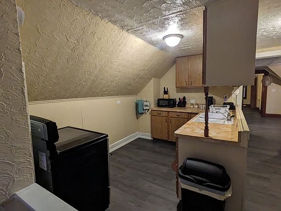 2nd image of 4145 Hyde Ave #2