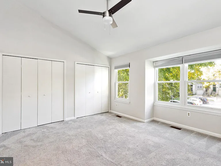 9525 Clocktower Ln — Photo 10