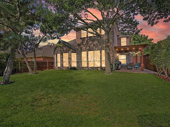 2nd image of 2904 Raven Cir
