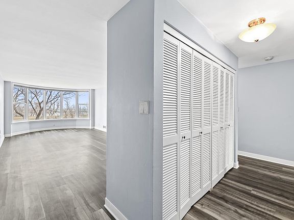 5th image of 2525 S Shore DRIVE #2D