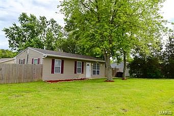 2nd image of 883 Twin Oak Dr