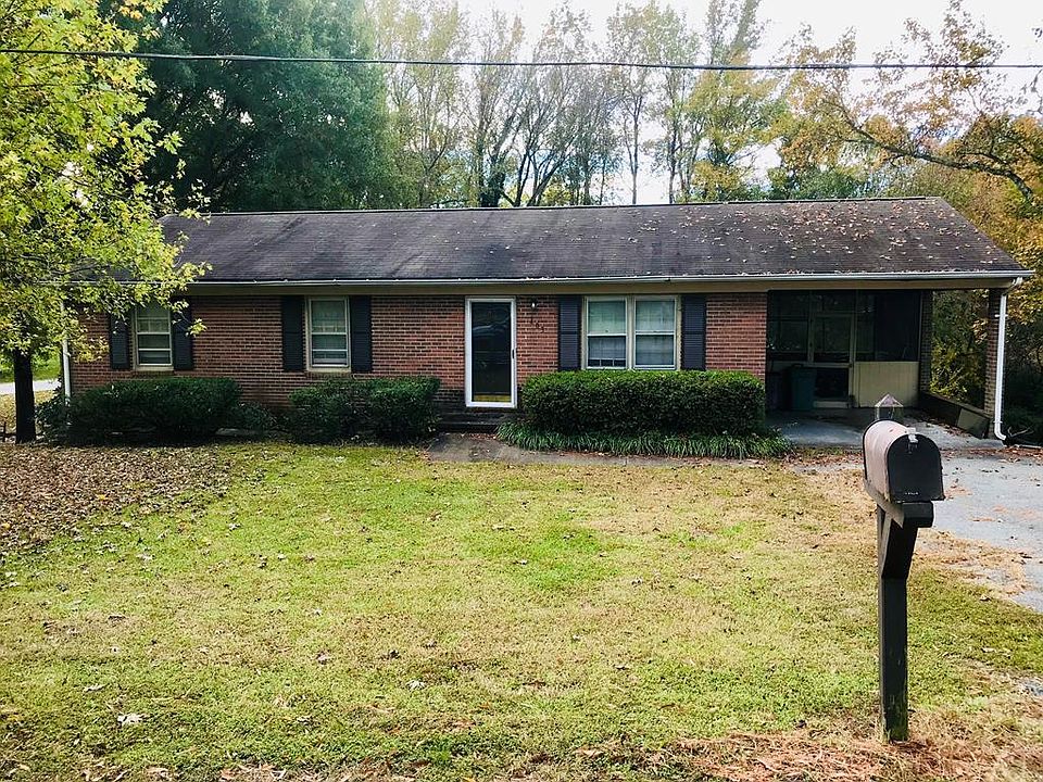1st image of 403 Alta Ln
