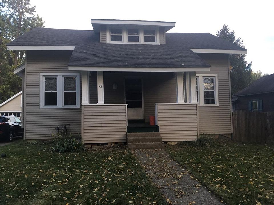 2nd image of 32 Marlowe Ave
