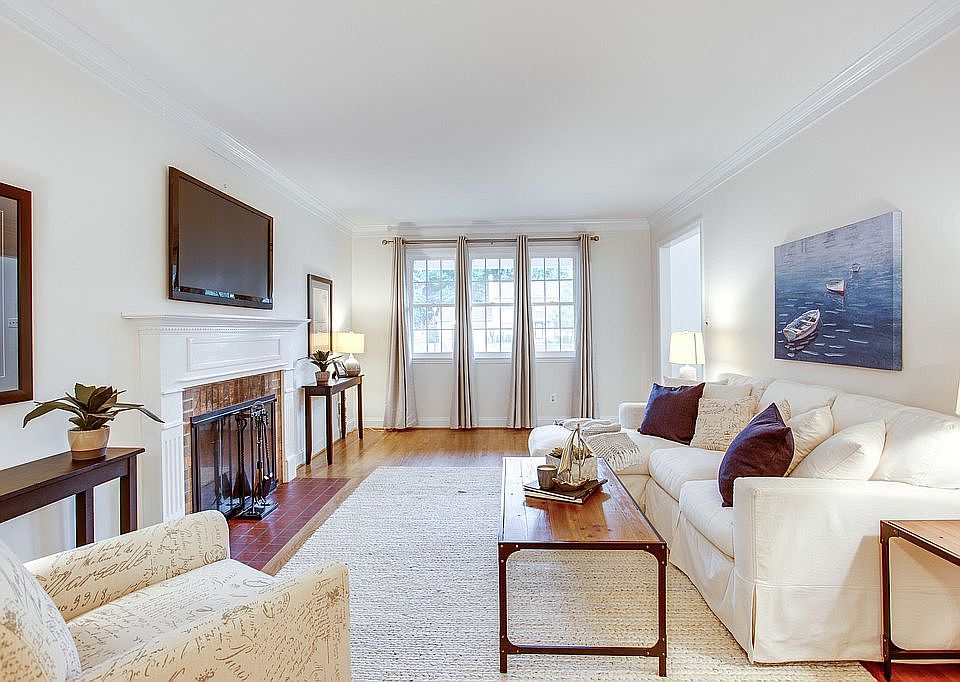 1st image of 7725 Desdemona Ct