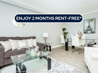 7 Catalina Dr #101B, Hamilton, ON L8G 2M4