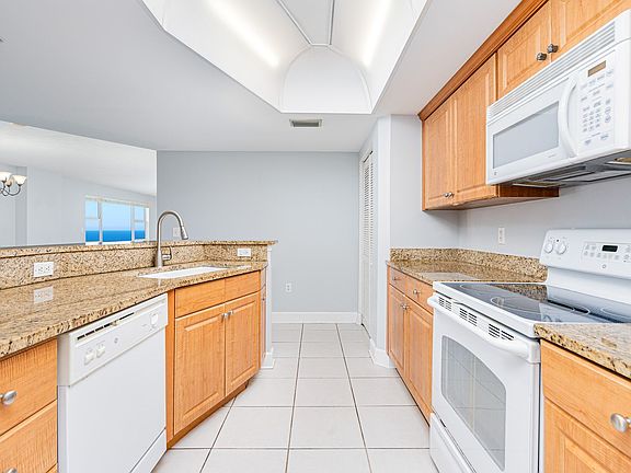 5th image of 3311 S Atlantic Ave APT 901