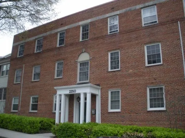2250 Washington Ave #W, Silver Spring, MD 20910