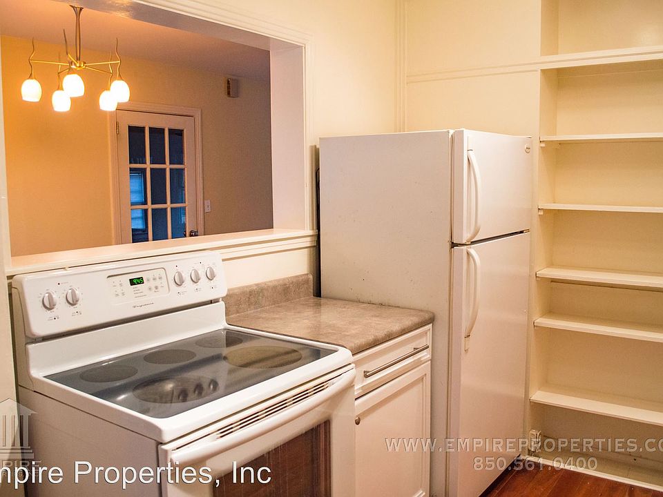 1st image of 1204 Carraway St