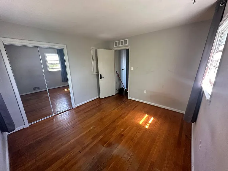 2702 Hughes Rd — Photo 3