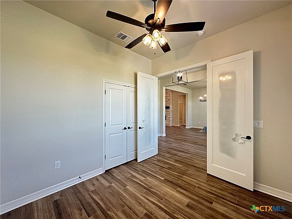 3rd image of 6821 Mamaw Ln