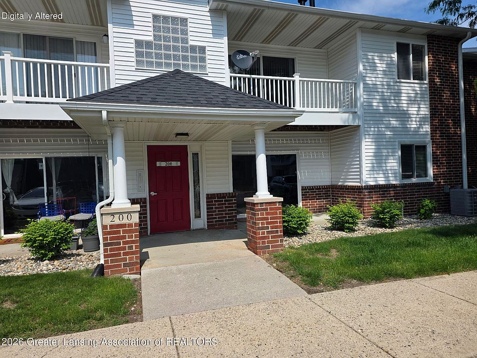 1st image of 203 Carom Cir