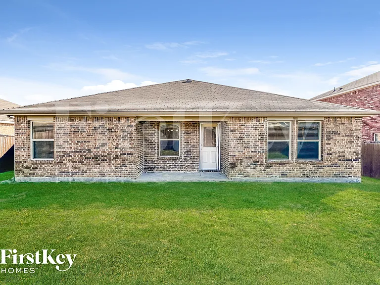 2803 Englenook Dr — Photo 15