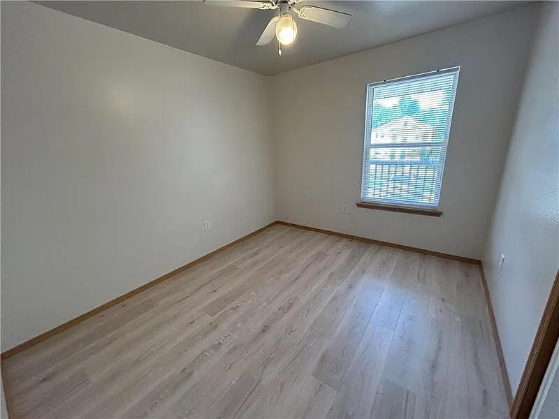 1 bed, 1.0 bath, 500 sqft, $775 — Photo 4