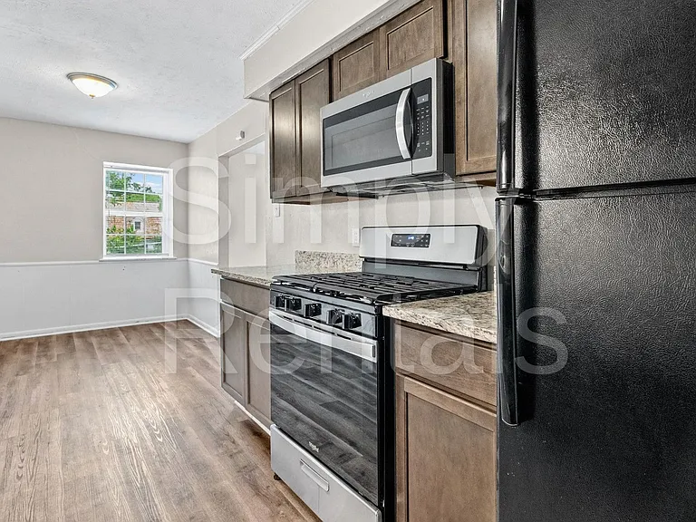 3513 Washington St — Photo 4
