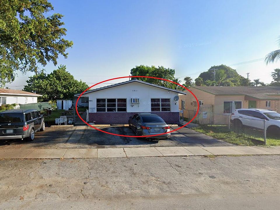 1st image of 1911 Roosevelt St APT 1