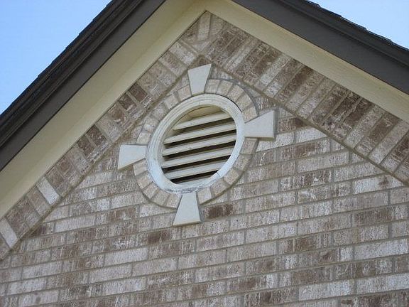 3rd image of 106 Majestic Oak Cir