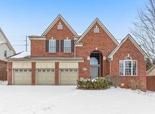 49896 Parkside Dr, Northville, MI 48168