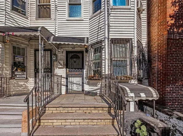1224 Shakespeare Avenue image 1 of 10