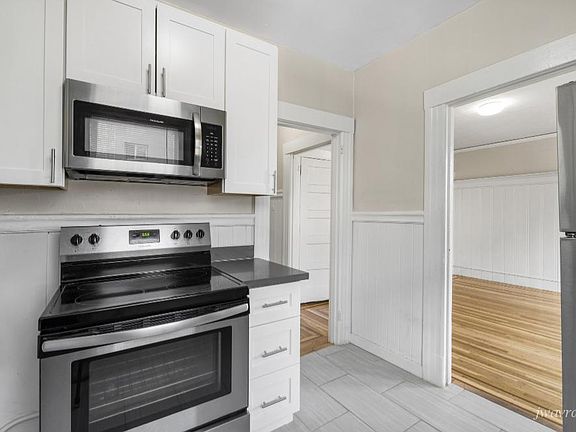 3rd image of 1385 Clay St APT 17
