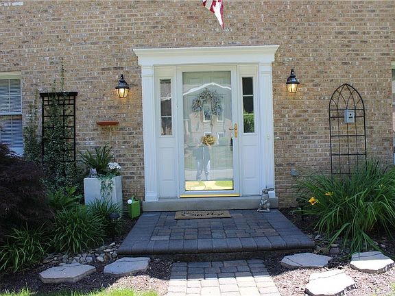2nd image of 115 Rose Ct S