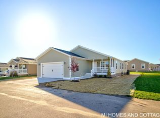5216 Mulberry Ln, Holland, MI