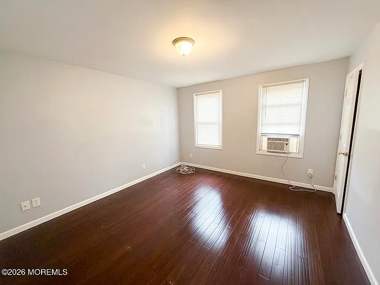 289 Rose St — Photo 12