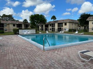 6716 Palmetto Cir S APT 104, Boca Raton, FL 33433