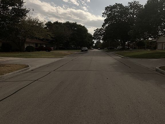 5th image of 3012 Candlewick Ln