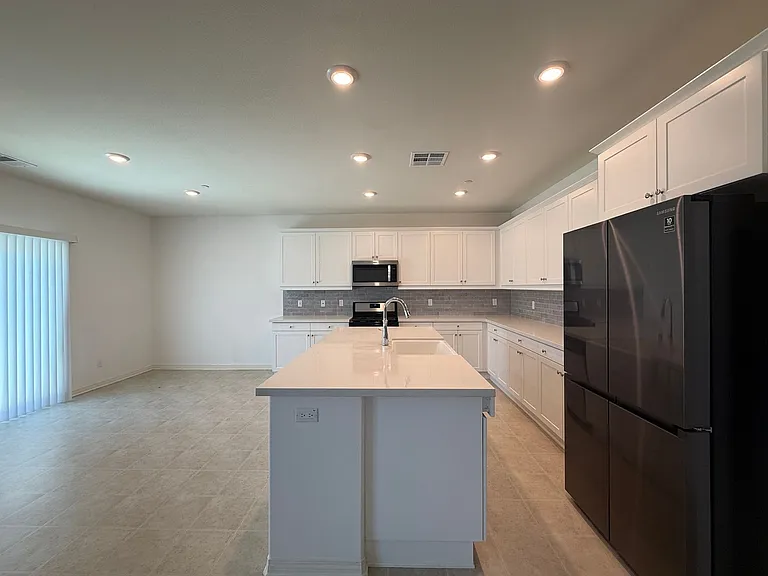 3918 Westbrook Ave — Photo 6