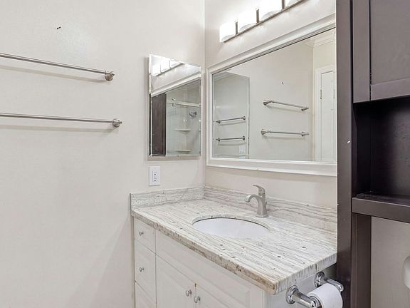 2nd image of 2524 Roblar Ln
