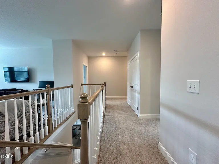 111 Cressida Woods Dr — Photo 13