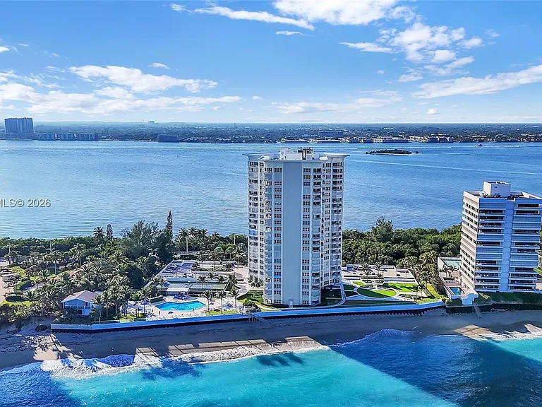 5200 N Ocean Dr #1105 — Photo 1