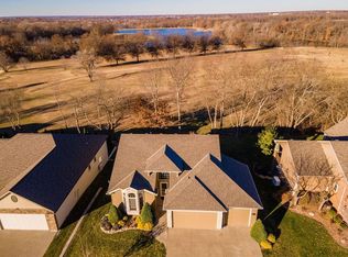 1418 Norfolk Dr, Harrisonville, MO 64701