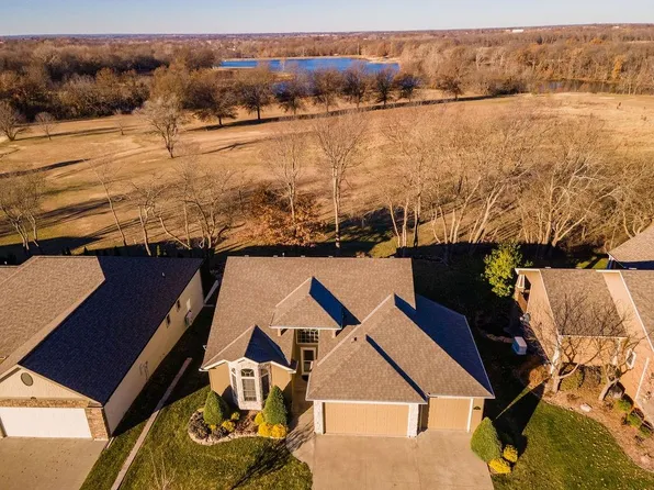 1418 Norfolk Dr, Harrisonville, MO 64701