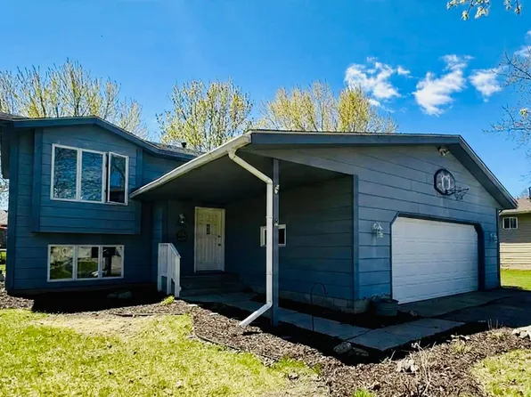 260 Balsam Dr, Foley, MN 56329