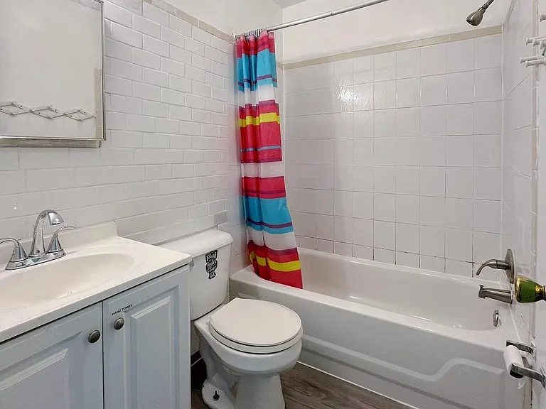 1811 E Sergeant St — Photo 10