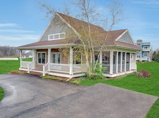 100 Diamond Point Ln, New Buffalo, MI 49117