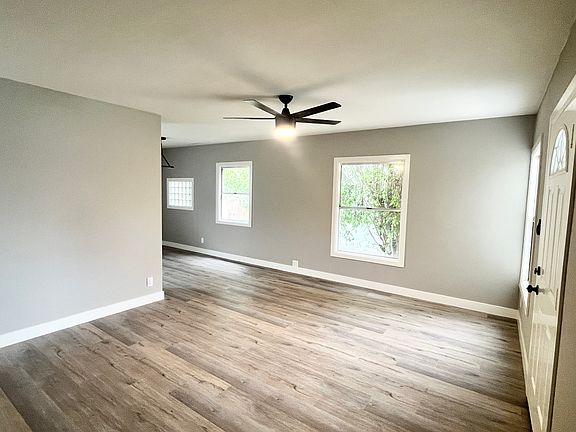 3rd image of 8700 El Manor Ave #2