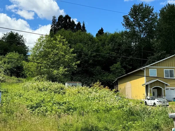 14253 Macadam Road S, Tukwila, WA 98168