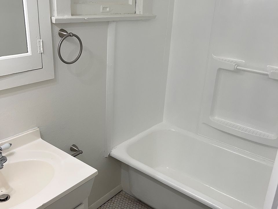 2nd image of 317 W McDowell Rd APT 2