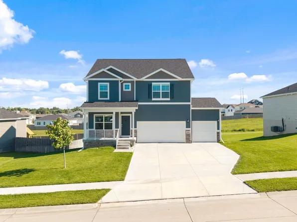 6409 Peters Pkwy, Papillion, NE 68157