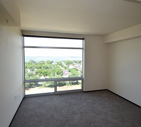 5th image of 822 E Washington Ave APT 1416