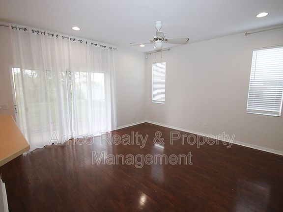 5th image of 11827 Autumn Creek Dr