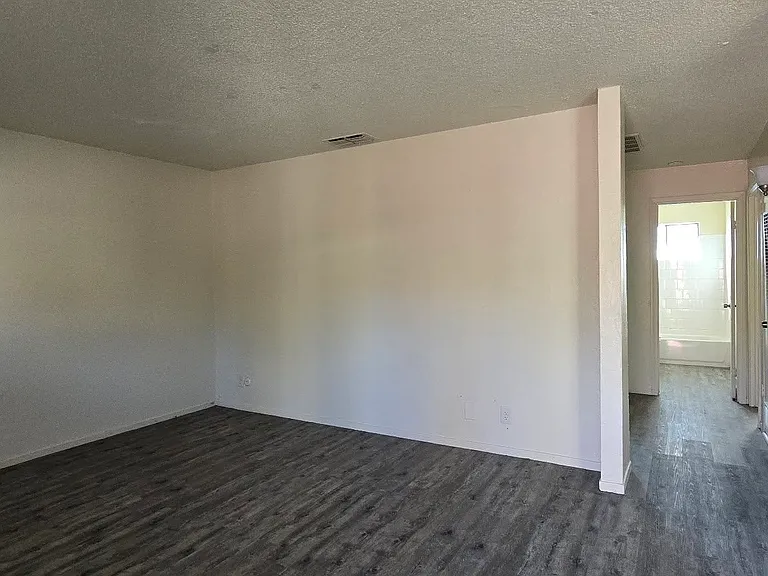 4240 E Clay Ave #1 — Photo 17