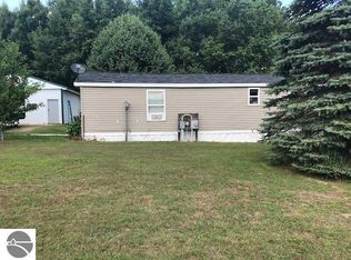 11460 W Broomfield Rd, Remus, MI 49340