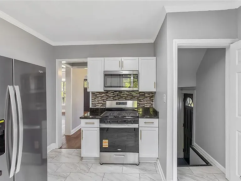 203 Maple St #1 — Photo 25