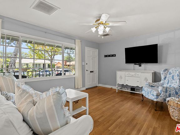 3rd image of 9261 Parise Dr