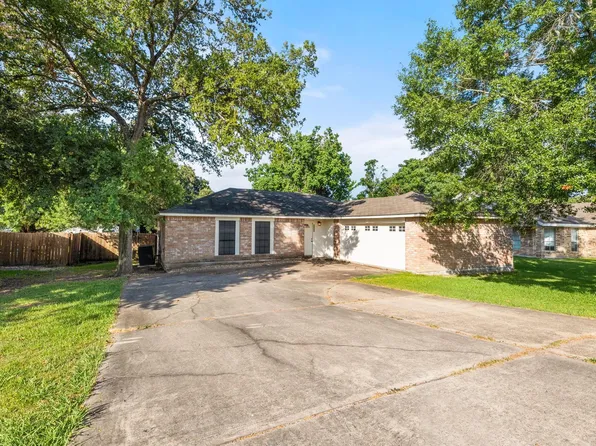 12799 Lake Conroe Hills Dr, Willis, TX 77318