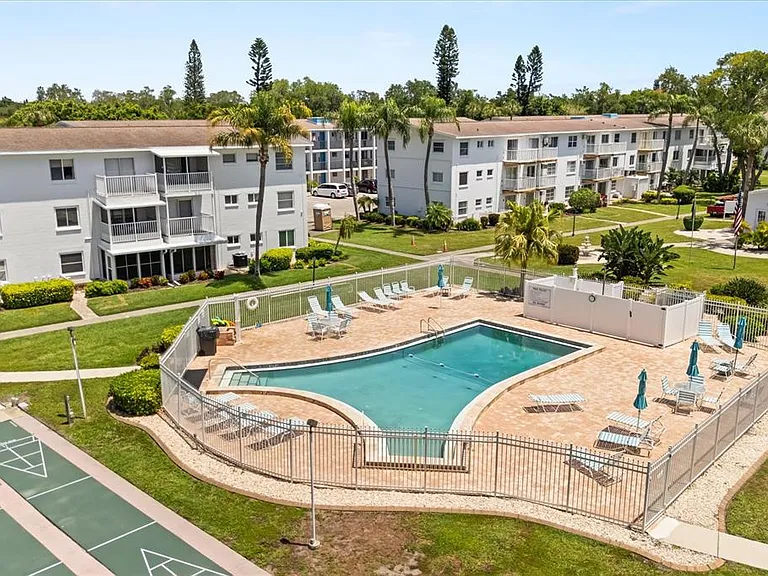 2425 Flamingo Blvd #K28 — Photo 25