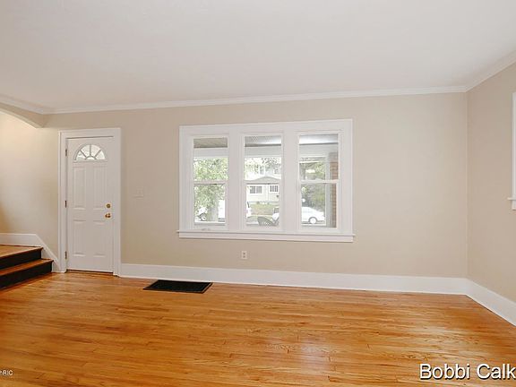 4th image of 1720 Silver Ave SE